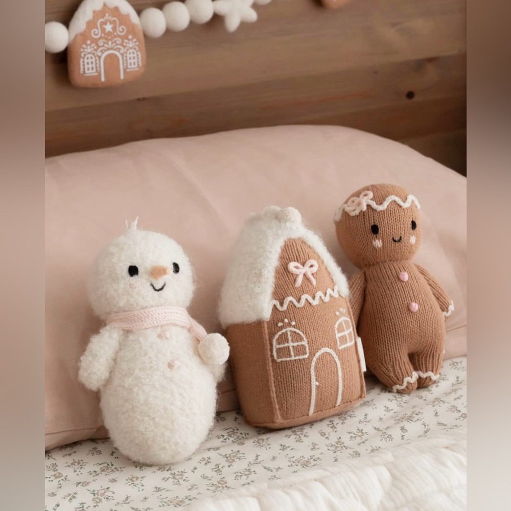 NWT Set Of 3 Limited Edition Holiday Plush Cuddle + Kind Collector Dolls